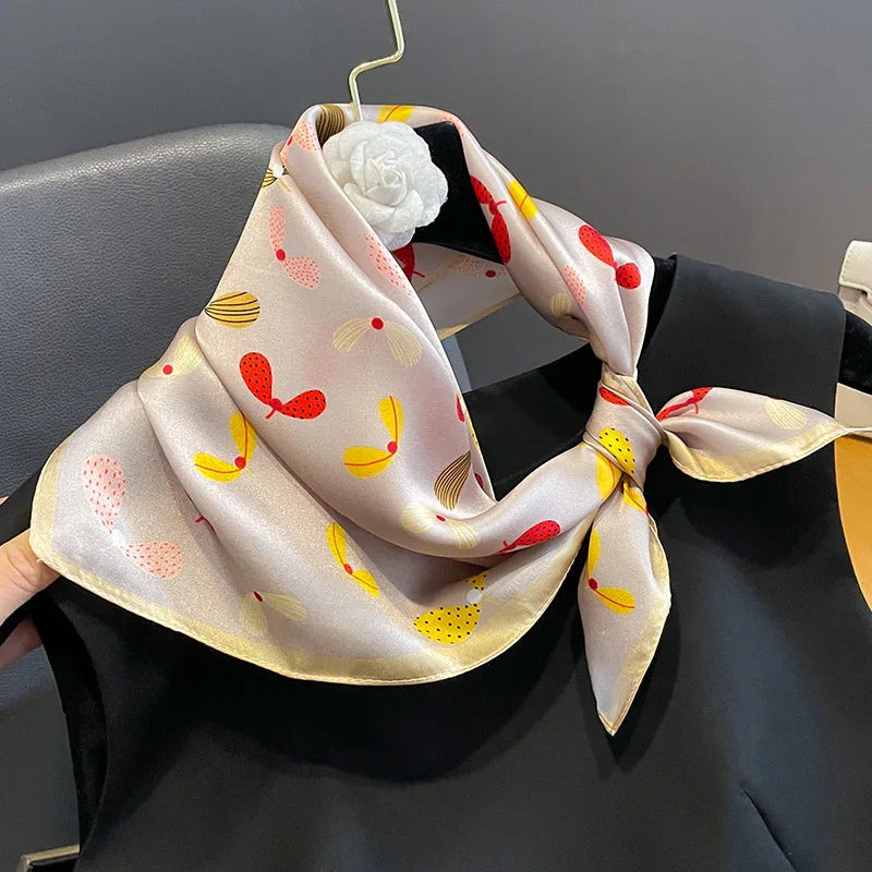 Hunde-Seidentuch „Royal Paw“ – 100% reine Seide